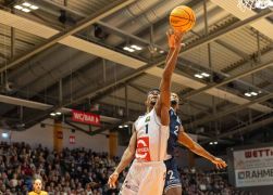 Medipolis SC Jena Duesseldorf 23122023 38